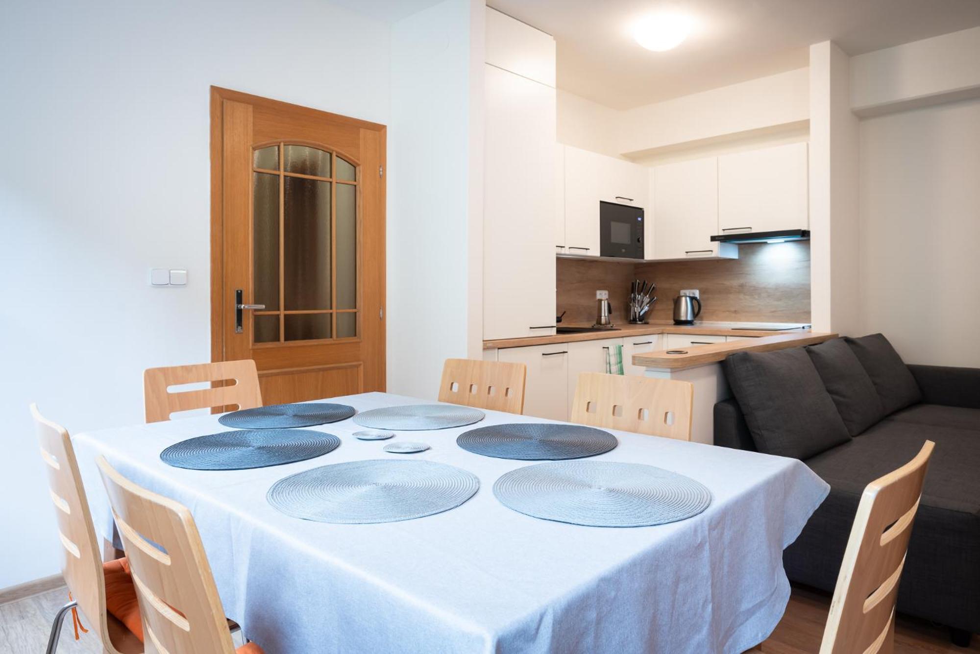 Apartman U Lanovky ياخيموف المظهر الخارجي الصورة
